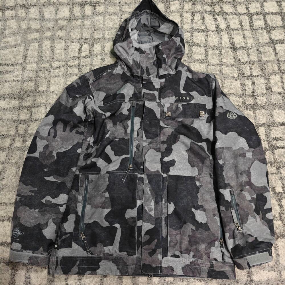 686 Smarty Authentic Ski Jacket Mens Medium Gray Camo 15k Waterproof Snowboard